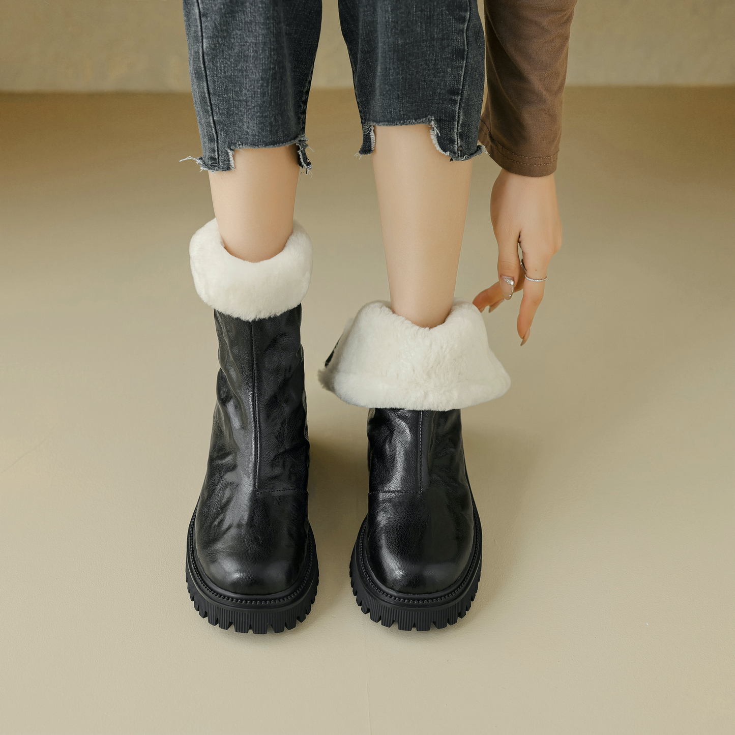 LUW Shoes Reina Women's Platform Winter Ankle Boots