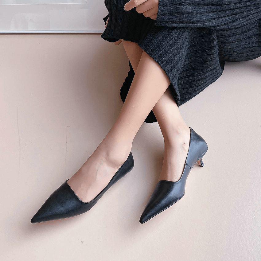 USS Shoes Rita Women's Classic Pointed Toe Pumps