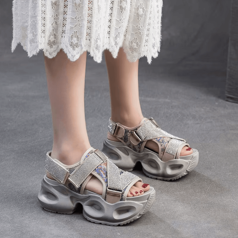 USS Shoes Samanta Women's Peep Toe Platform Sandals
