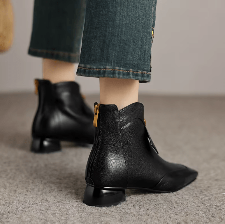 USS Shoes Sharon Women's Back Zip Flat Ankle Boots