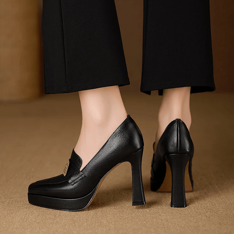 USS Shoes Valentina Women's Square Toe Platform Pumps Sale Drop Black (Size 6)
