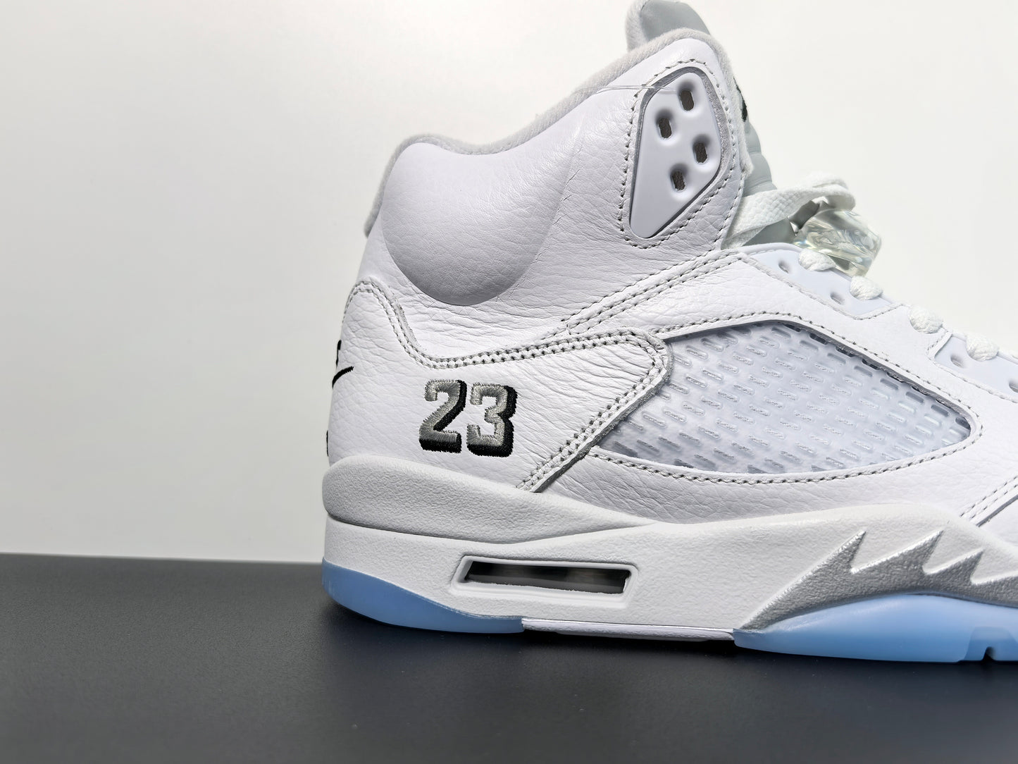 Air Jordan 5 OG White Metallic