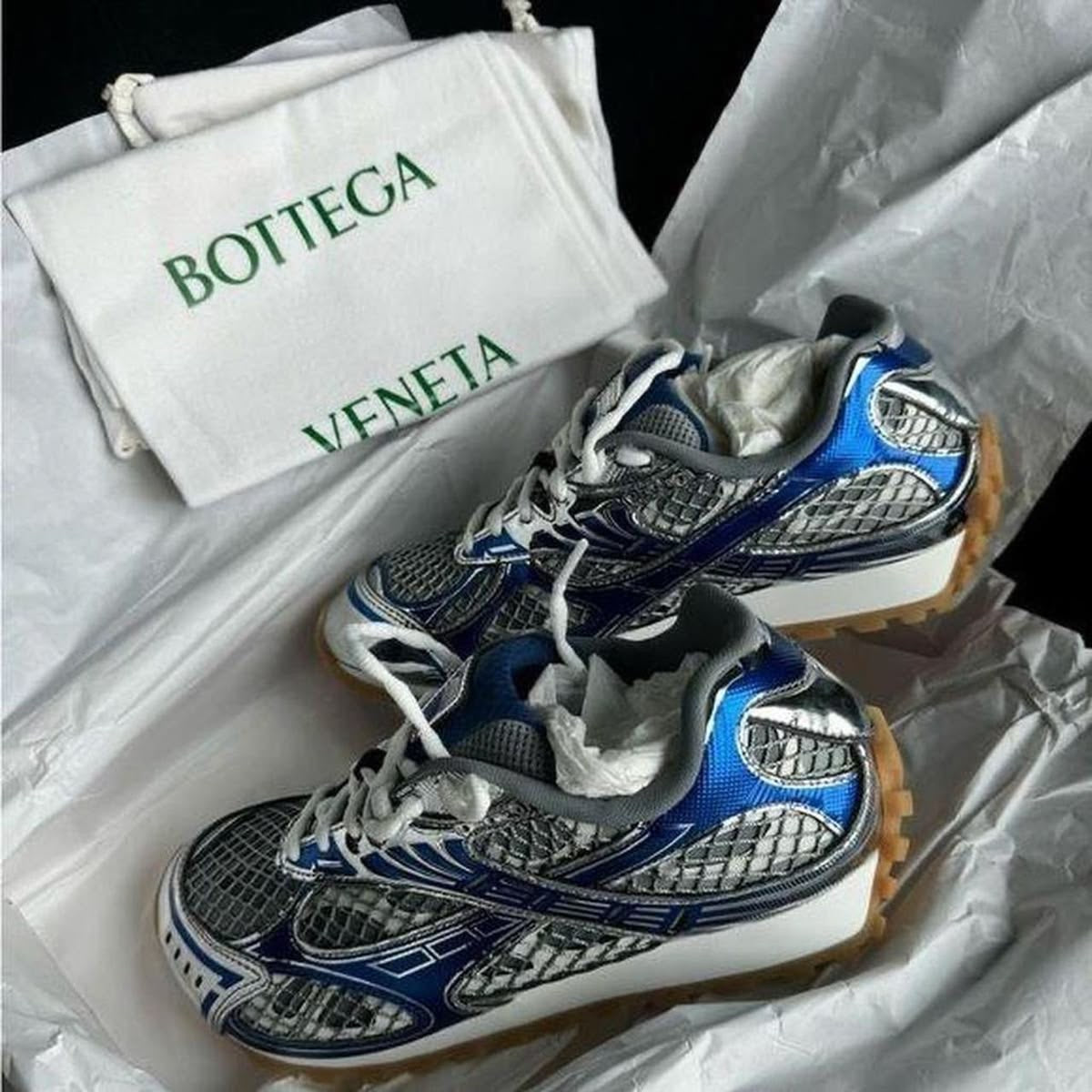 Bottega Veneta Orbit Fishnet