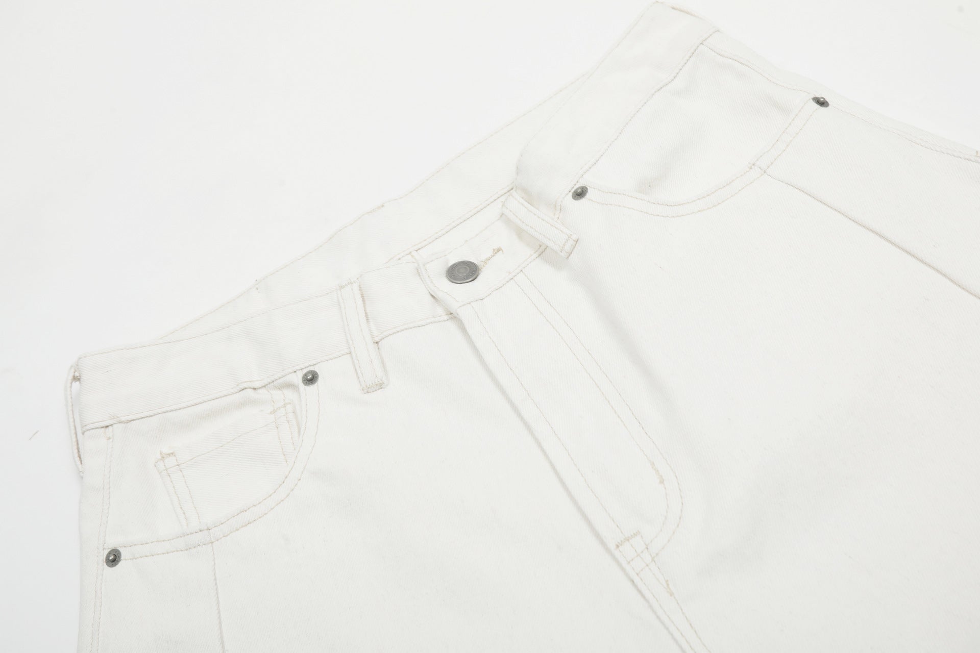 Clean Fit | White Baggy Pants - Luxuryurbanwear