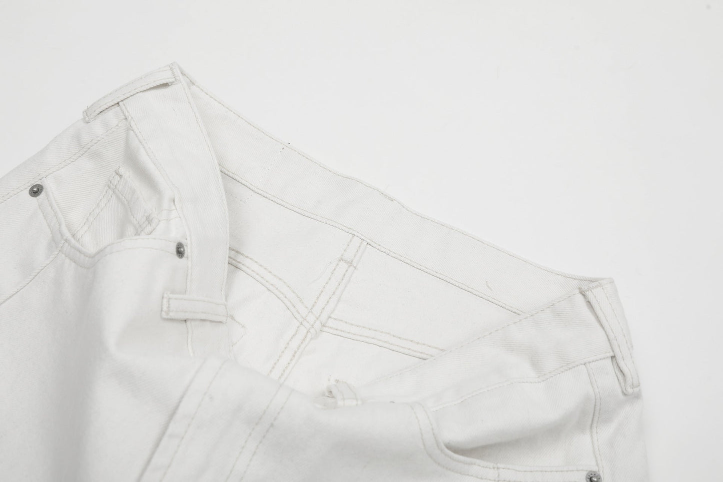 Clean Fit | White Baggy Pants - Luxuryurbanwear