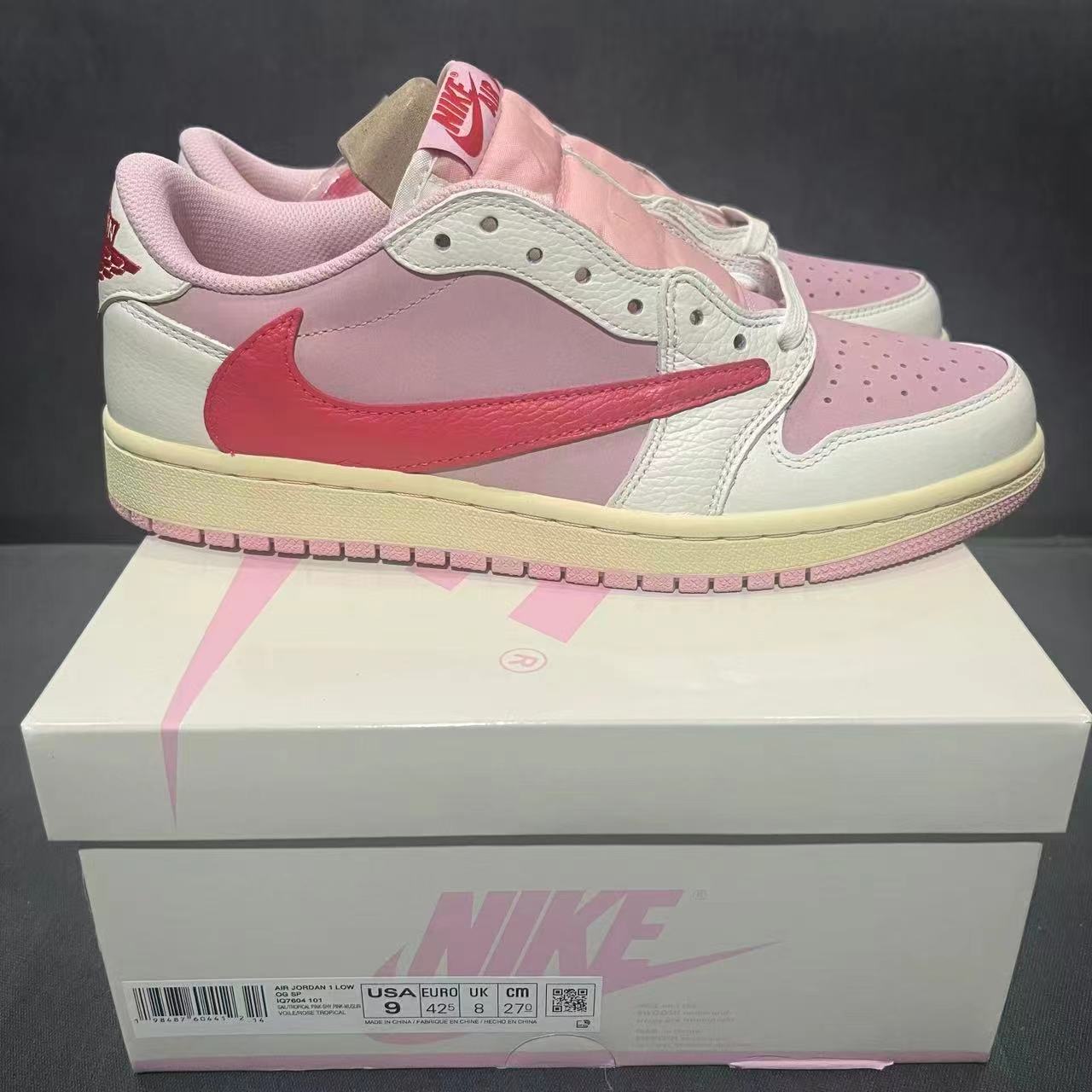Travis Scott x Air Jordan 1 Low OG