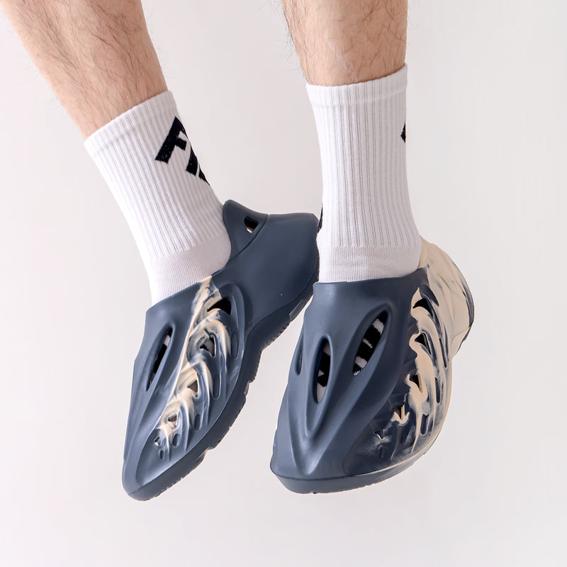Legionary Leaps' T84 Foam Runners - Luxuryurbanwear