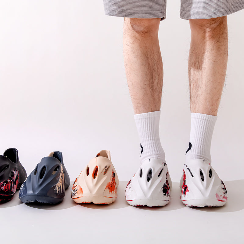 Legionary Leaps' T84 Foam Runners - Luxuryurbanwear