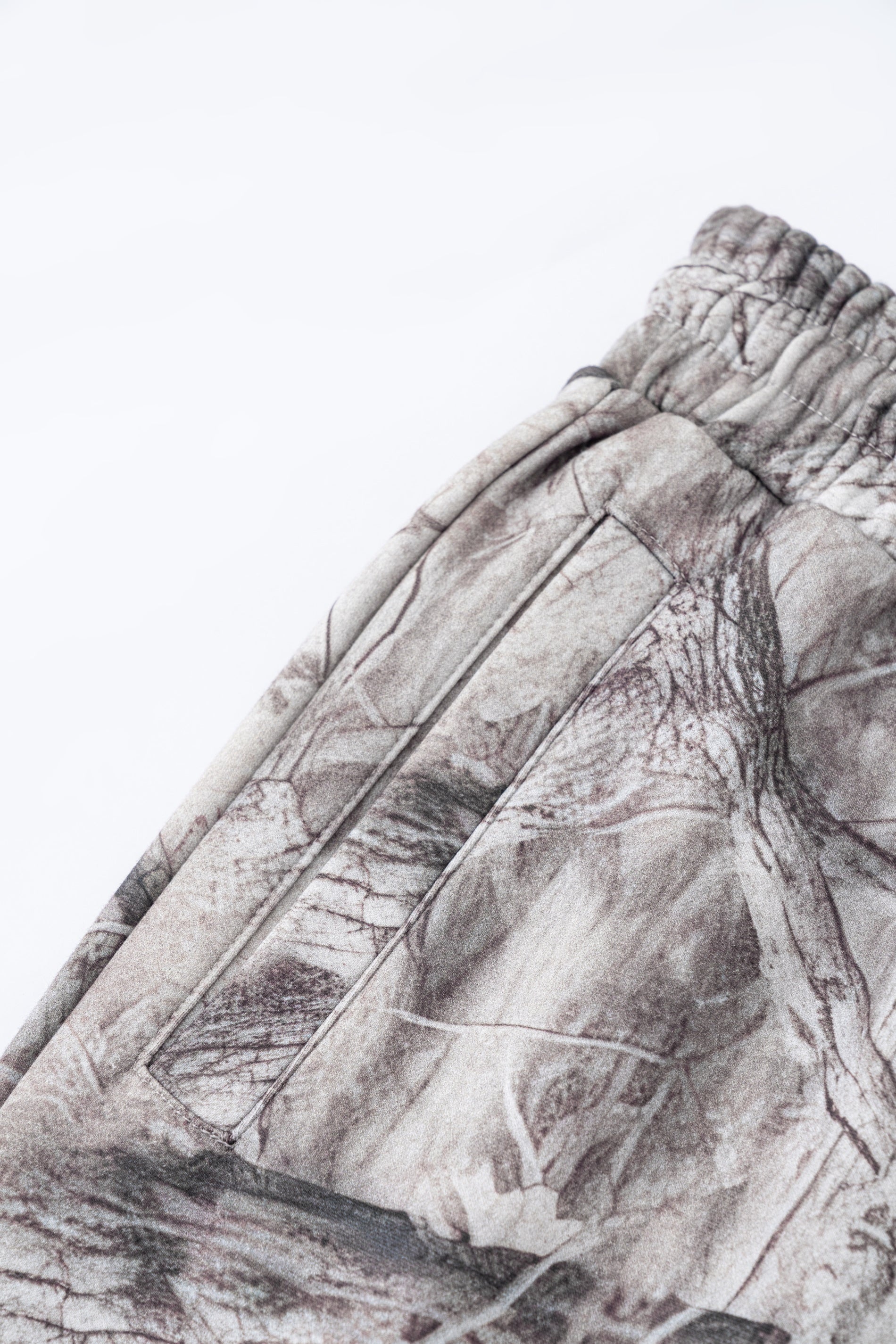 Leaf Camo Pattern | Baggy Pants - Luxuryurbanwear