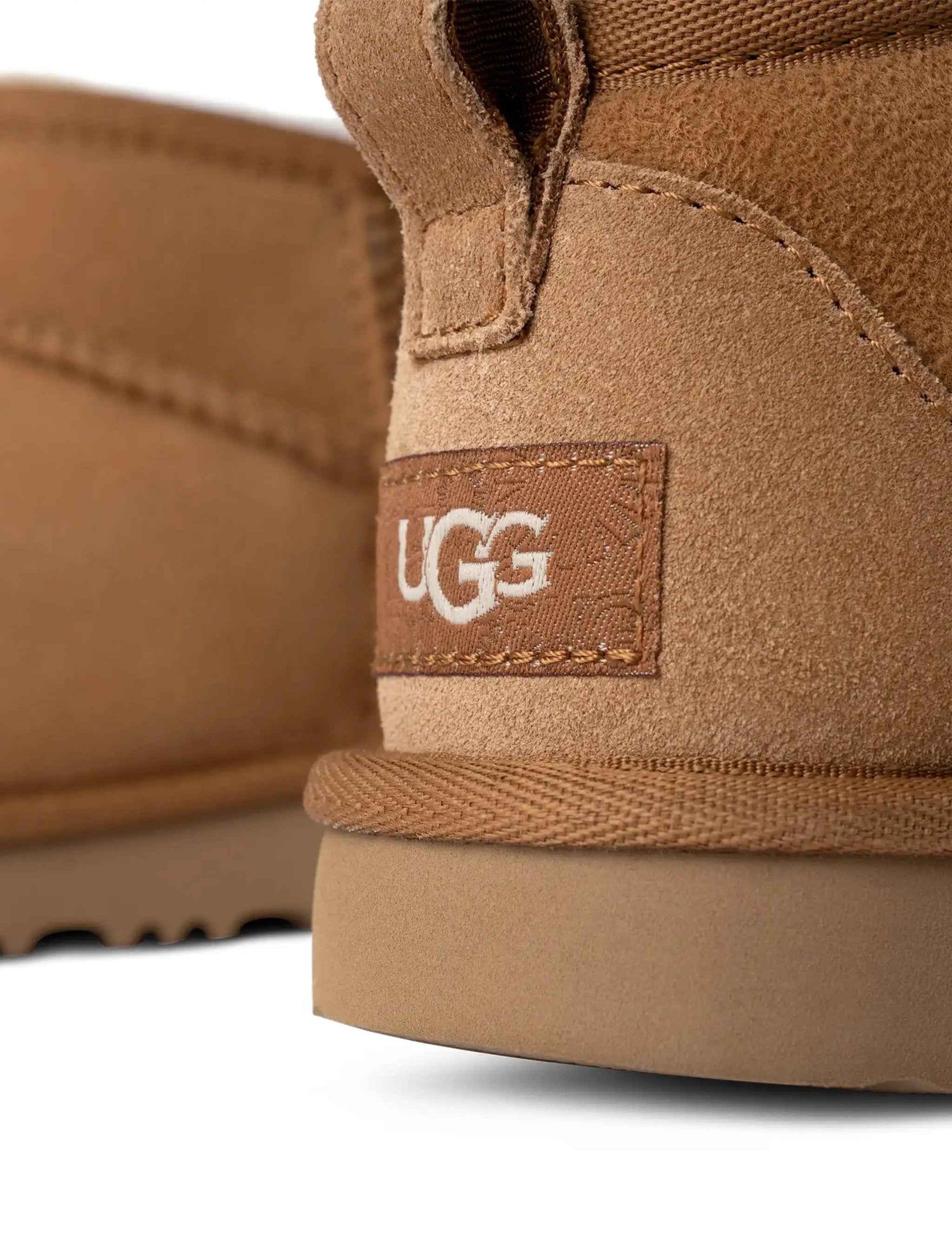 UGG (PS) Classic Ultra - Chestnut
