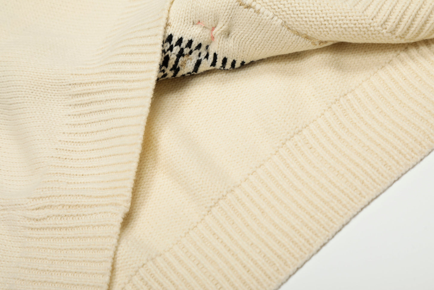 Bow Cats | Cozy Cartoon Knit Sweater - Luxuryurbanwear
