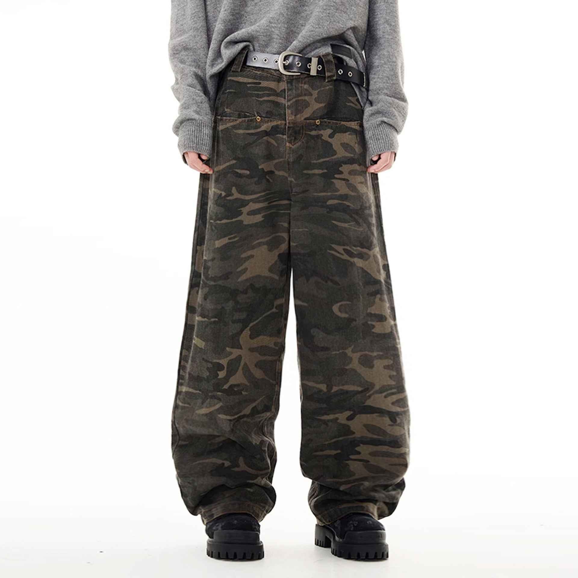 Elevated American Style Camo Cargo Denim Jeans