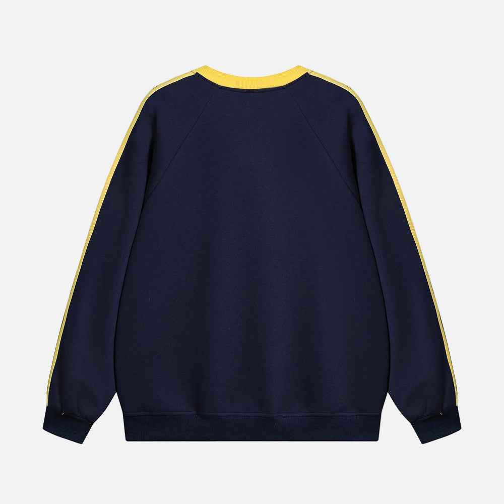 Stylish Letter Print V-Neck Long Sleeve T-Shirt