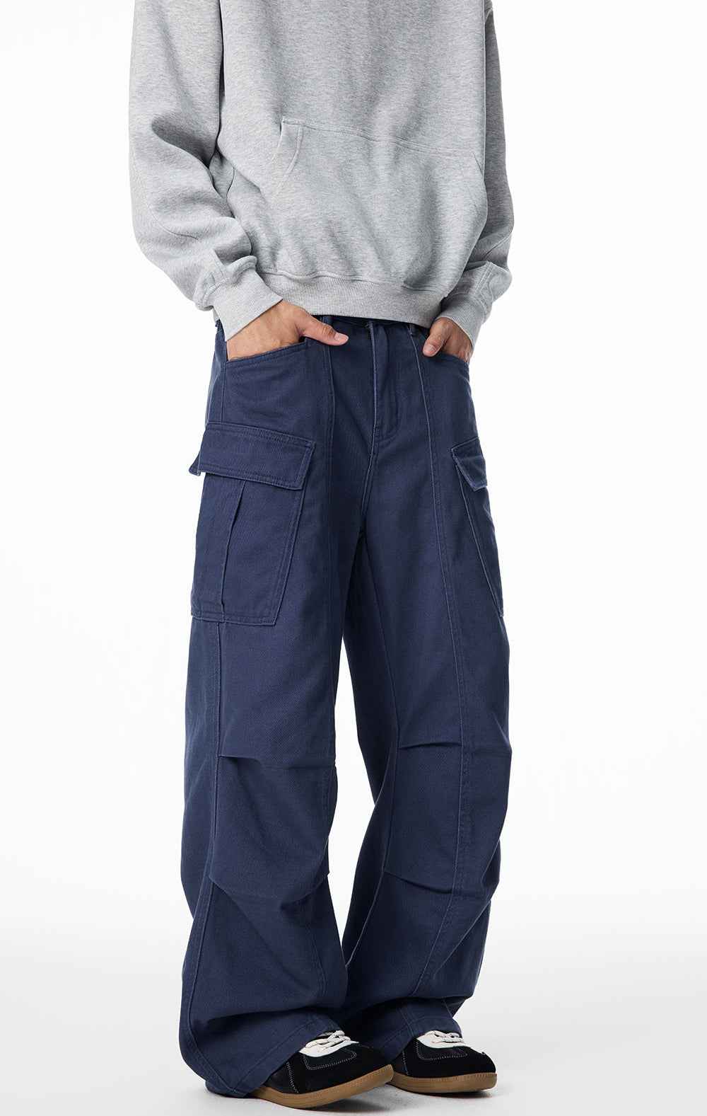 American Style Straight Leg Pleated Cargo Jeans
