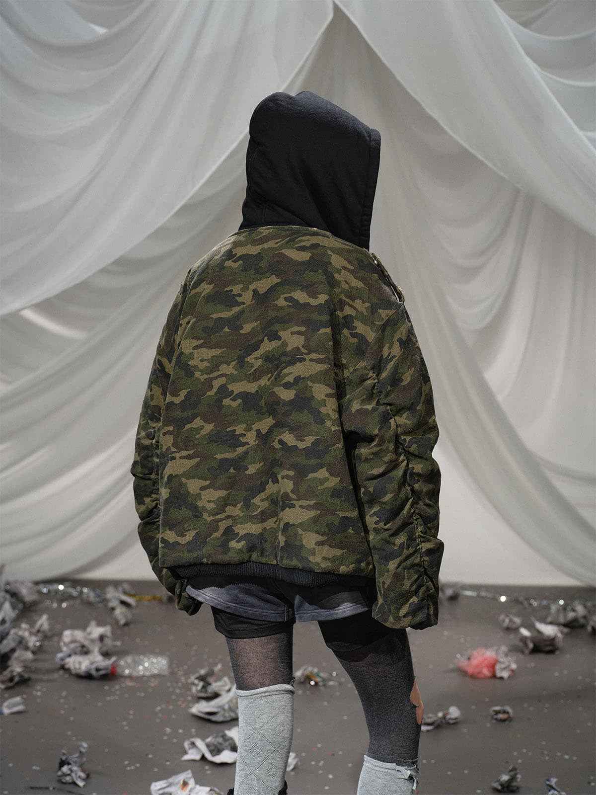 Retro Camouflage Faux Layered Metal Buckle Padded Jacket