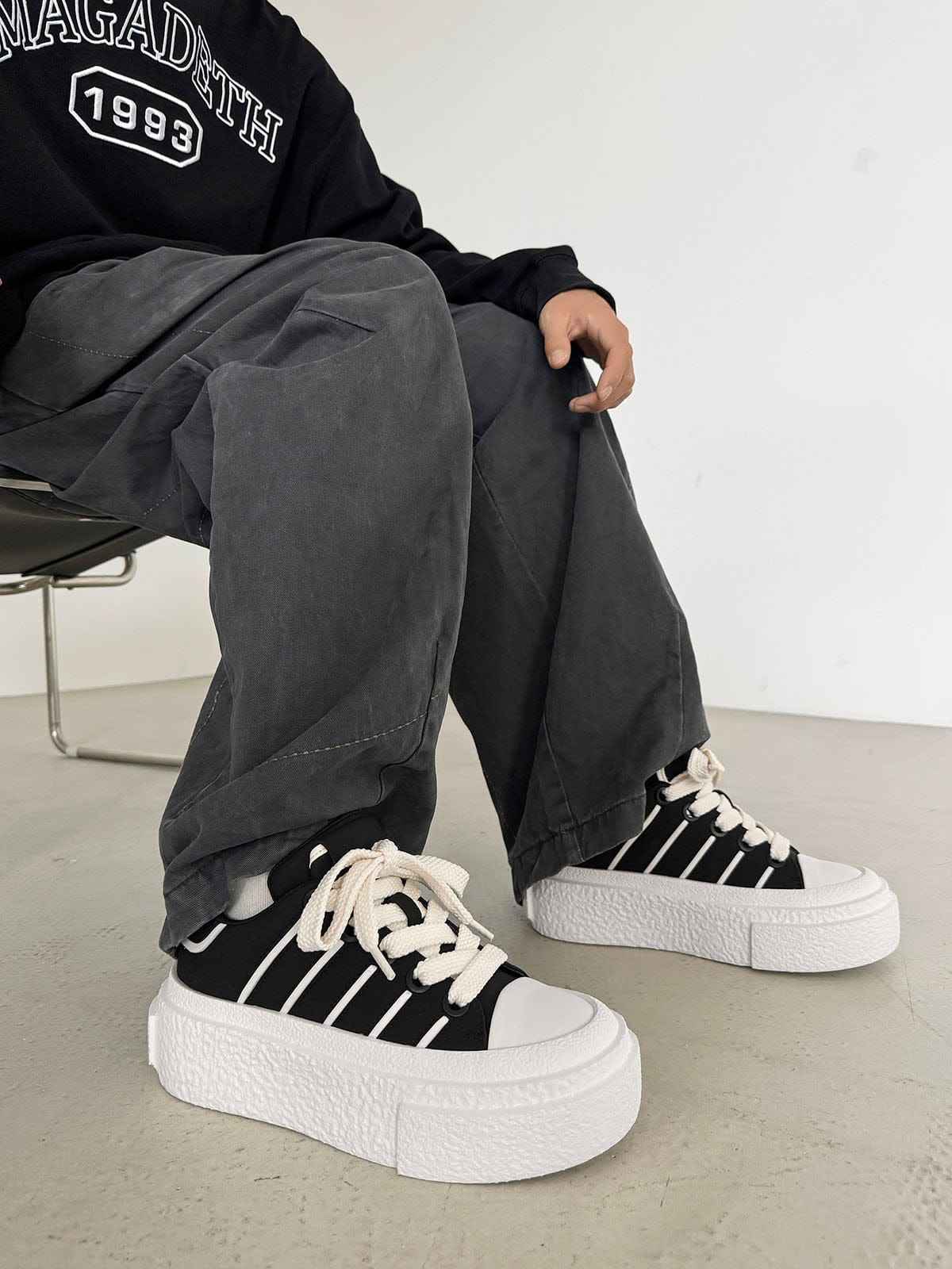 Sneakers Round Toe