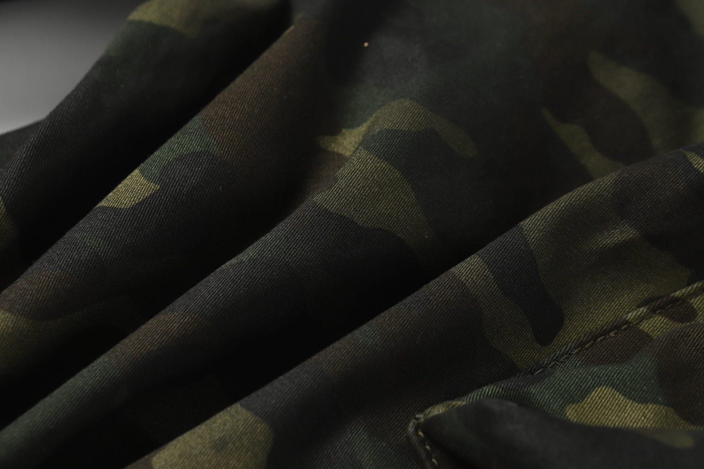 Multi-Pocket | Camouflage Cargo Shorts - Luxuryurbanwear