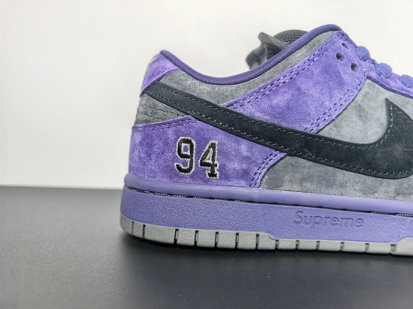 Supreme x Dunk SB LOW PRO OG QS