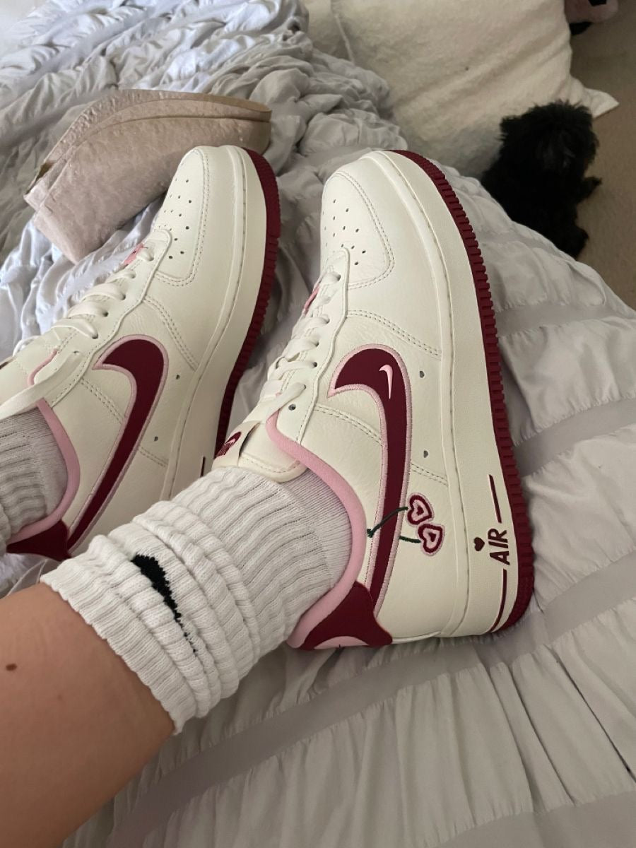 Custom Air Force 1'07 Low Valentine's Day