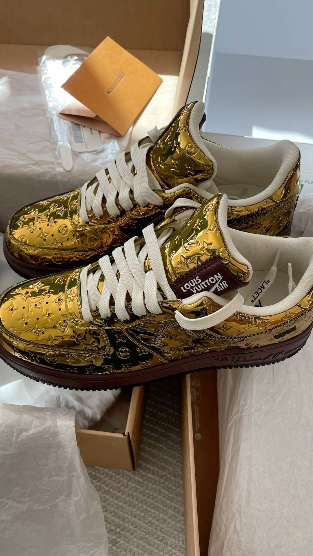 Custom LV x Off-White x Air Force 1 1A9VG0