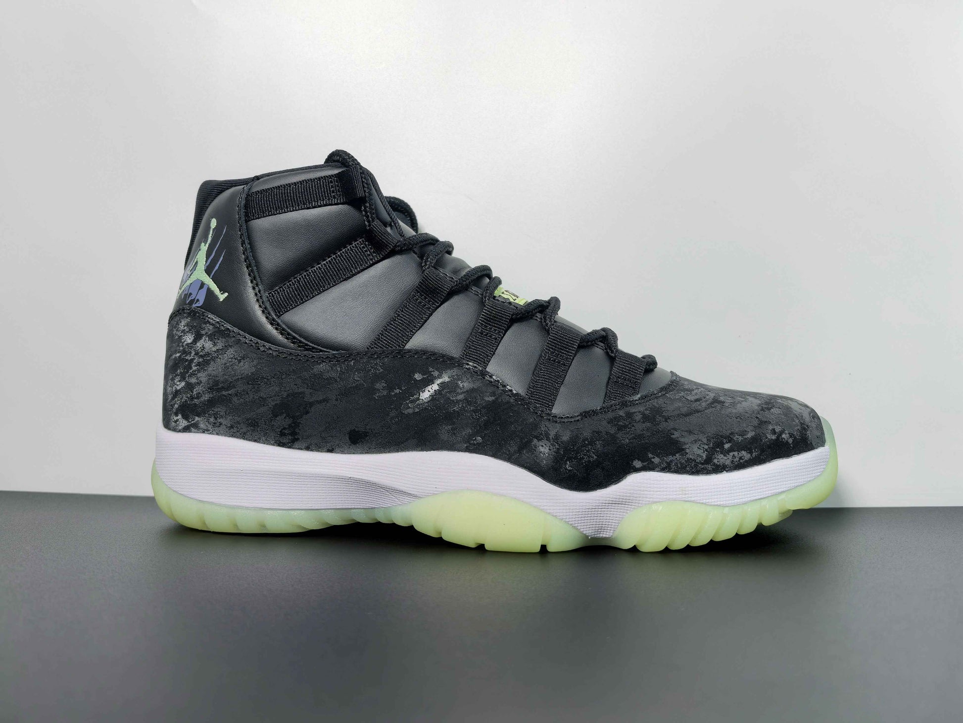 Air Jordan 11 “Sneaker School”