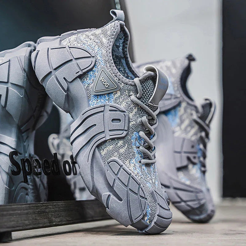 Metro Pace T84 Sneakers - Luxuryurbanwear