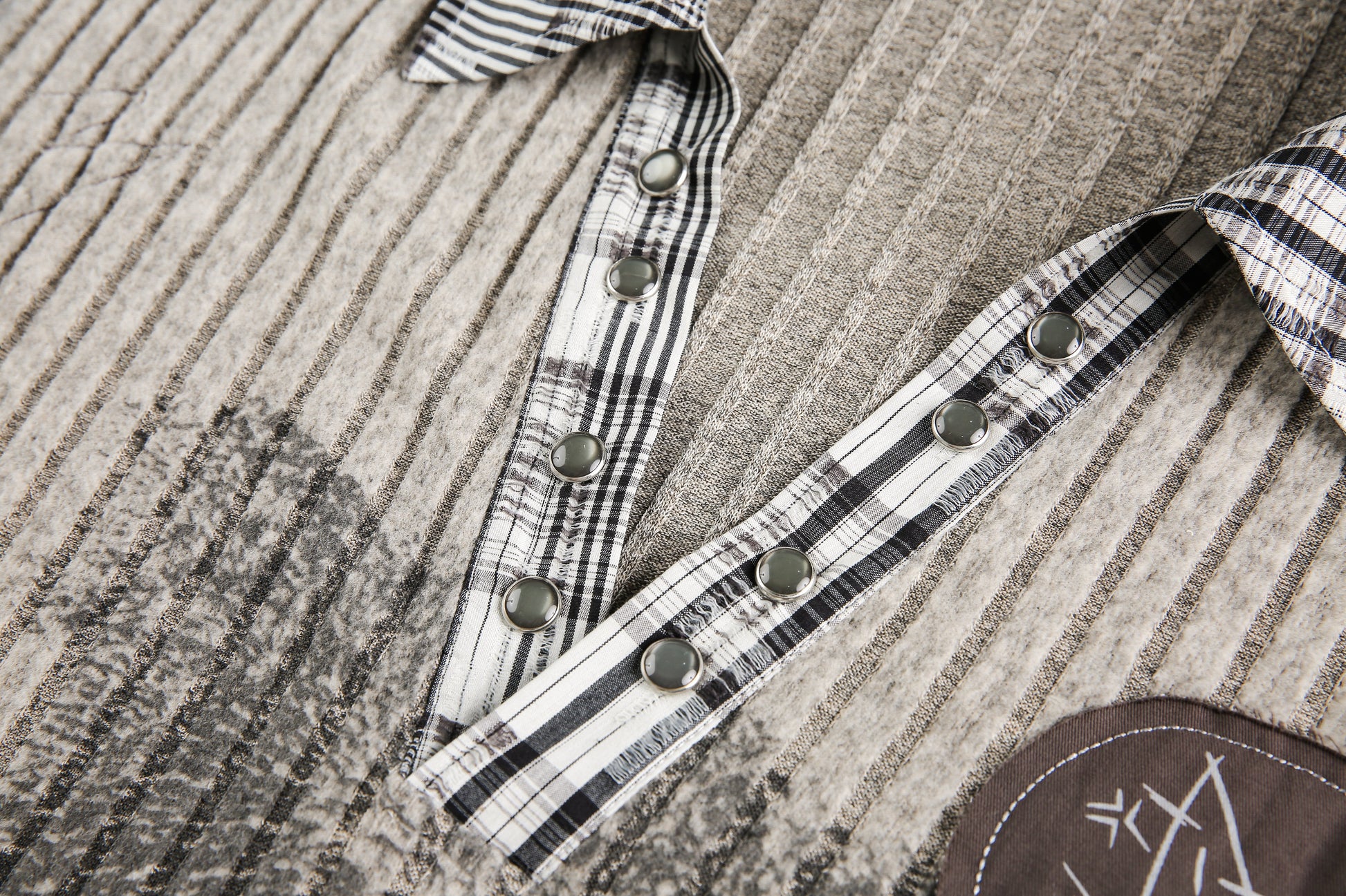 Vintage Plaid Teddy | V-Neck Sweatshirt - Luxuryurbanwear