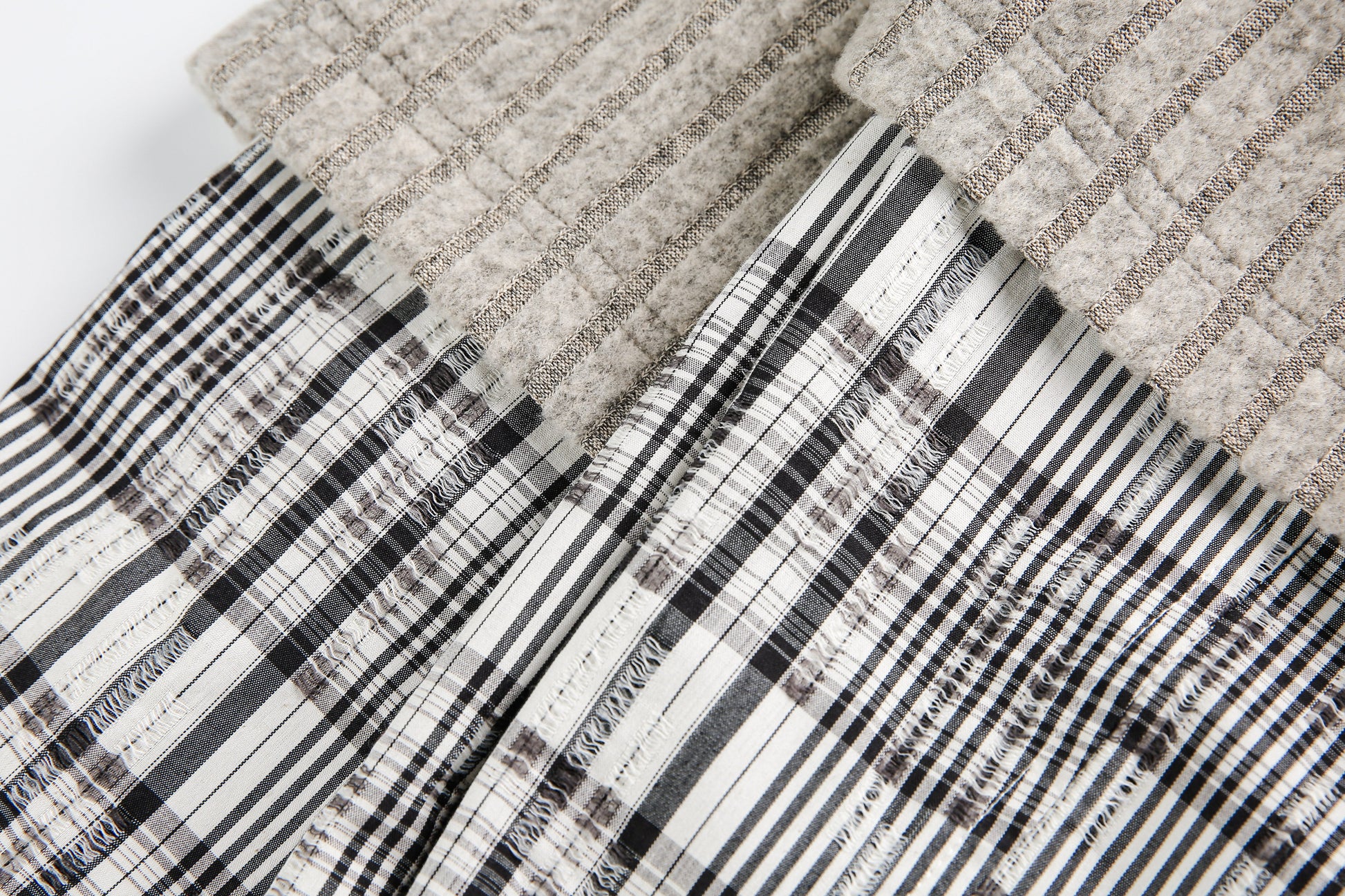 Vintage Plaid Teddy | V-Neck Sweatshirt - Luxuryurbanwear