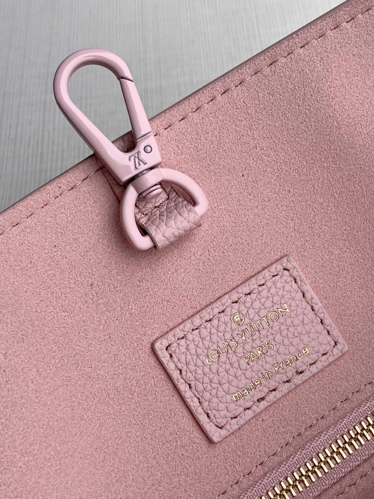 LV Lockme Tote M55845 luxurysteps