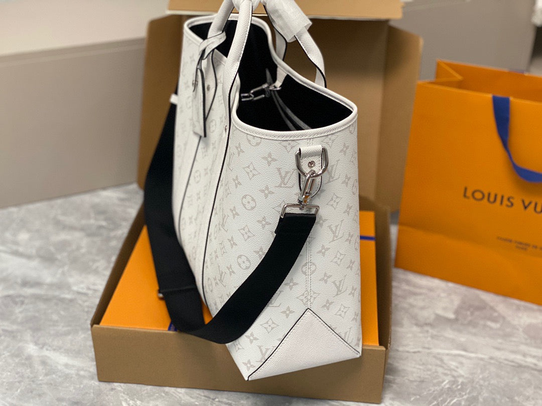 Luxury Bag Monogram M0987 sneakerhypes