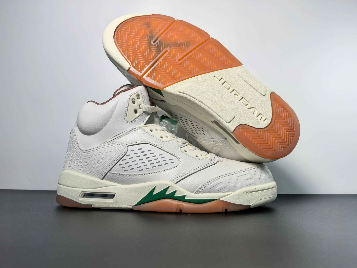 Air Jordan 5 “El Grito”