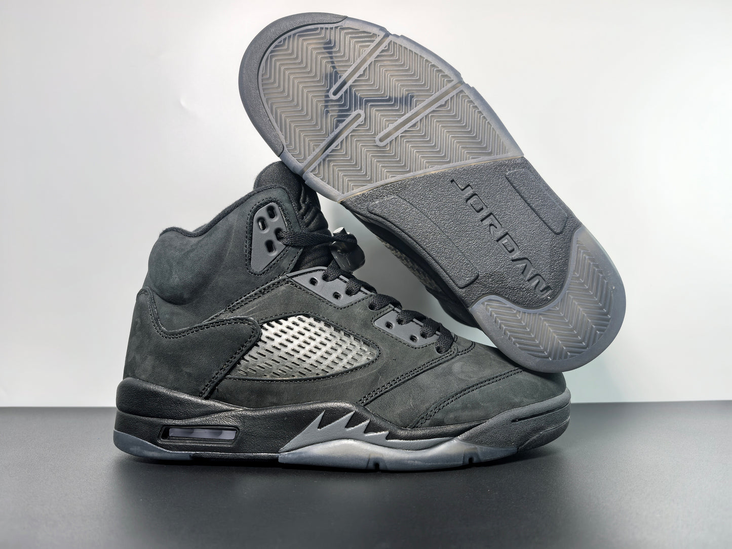 Air Jordan 5 Retro Black Cat