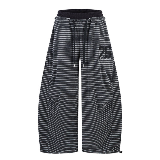 Strike Camo | Printed Star Cuffed Pants - Luxuryurbanwear