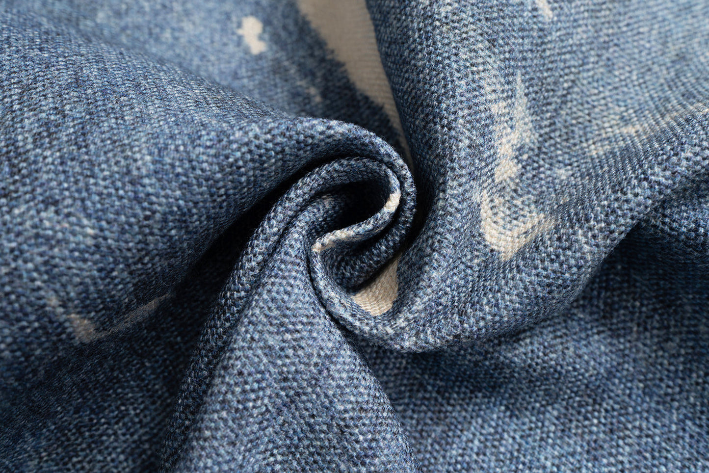 Distressed Keychain Print | Denim Shorts - Luxuryurbanwear