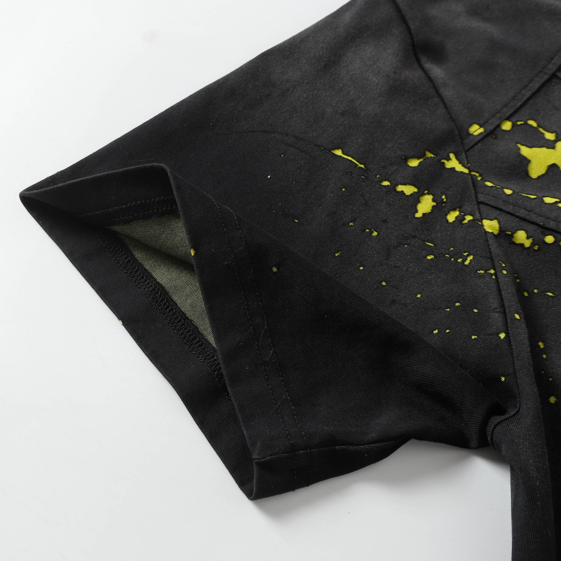 Splatter Graphic | Black T-Shirt - Luxuryurbanwear