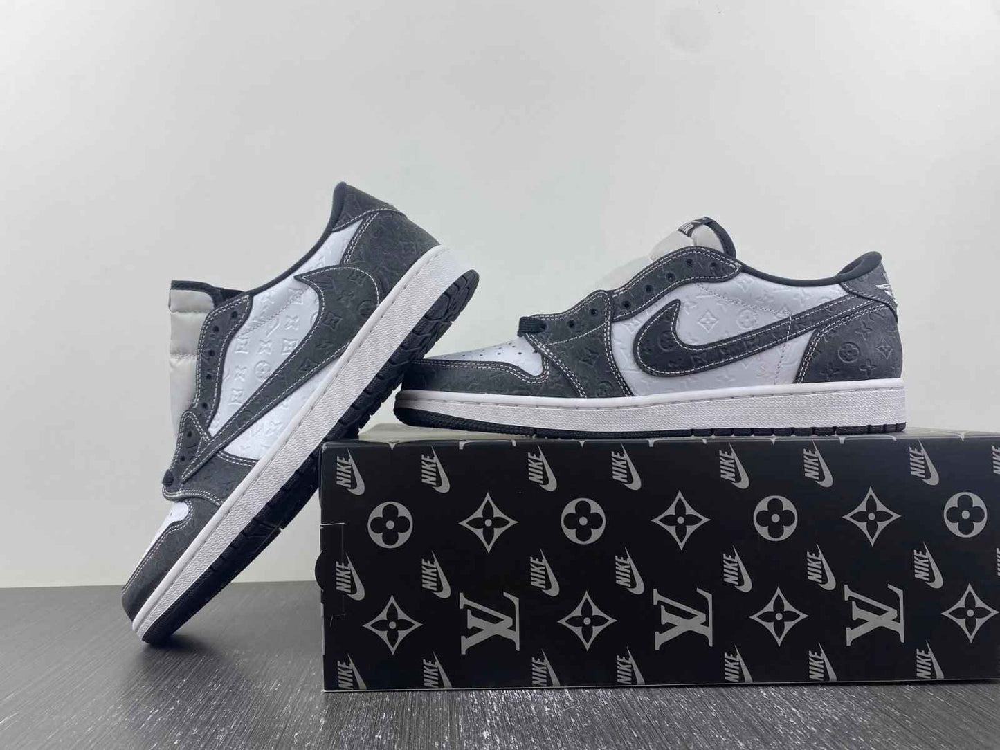 Custom Air Jordan 1 x Monogram dl2211-001 - Exclusive Sneakers SneakerNational