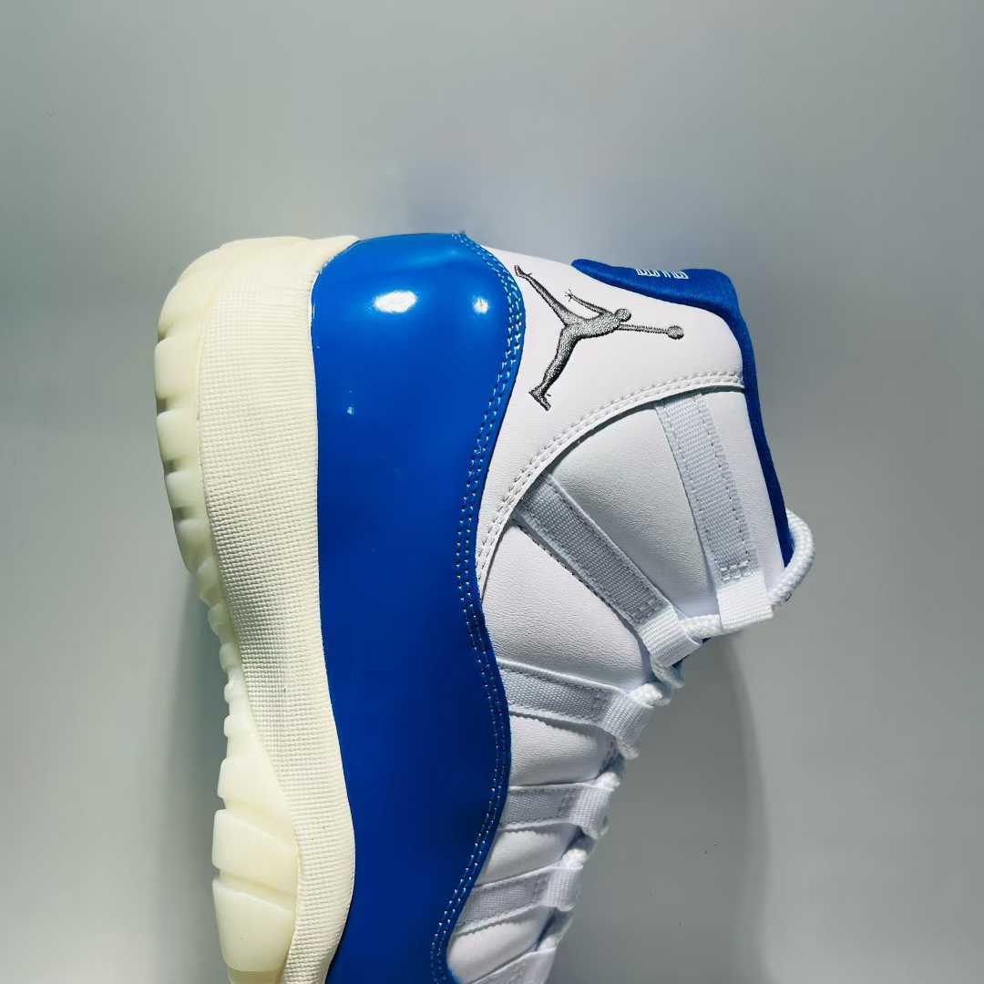 Air Jordan 11 Retro IO8959 133