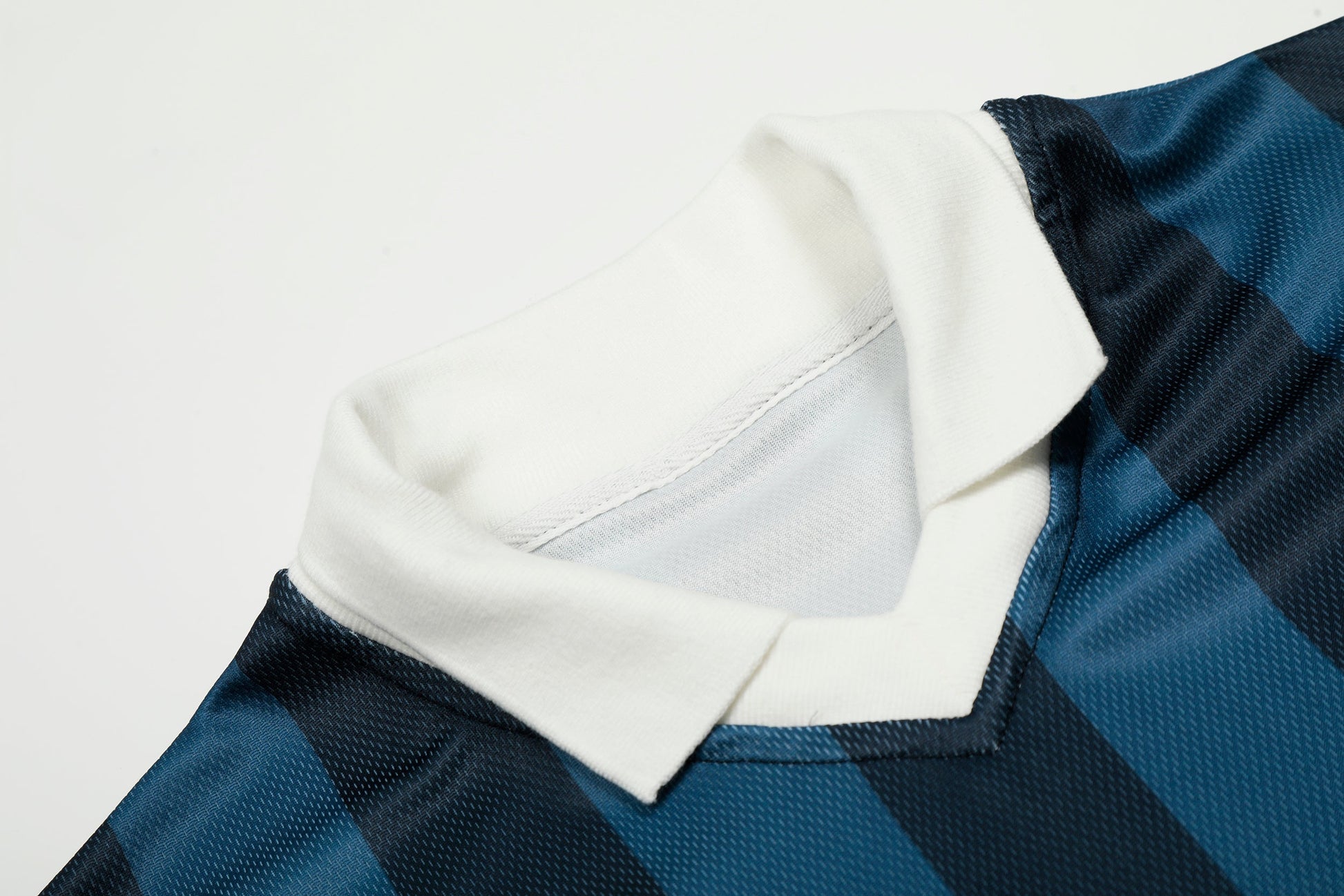 Signature Stripes Graphic | V-Neck Sweatshirt - Luxuryurbanwear