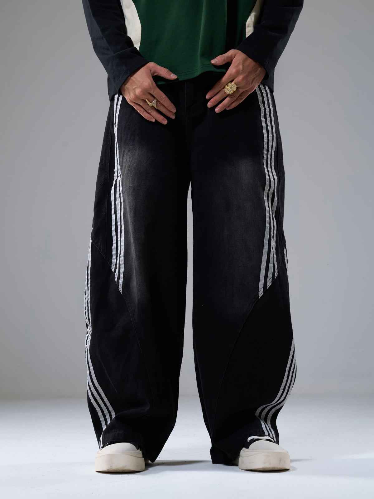Denim Contrast Striped Stitching Barrel Jeans - 2504