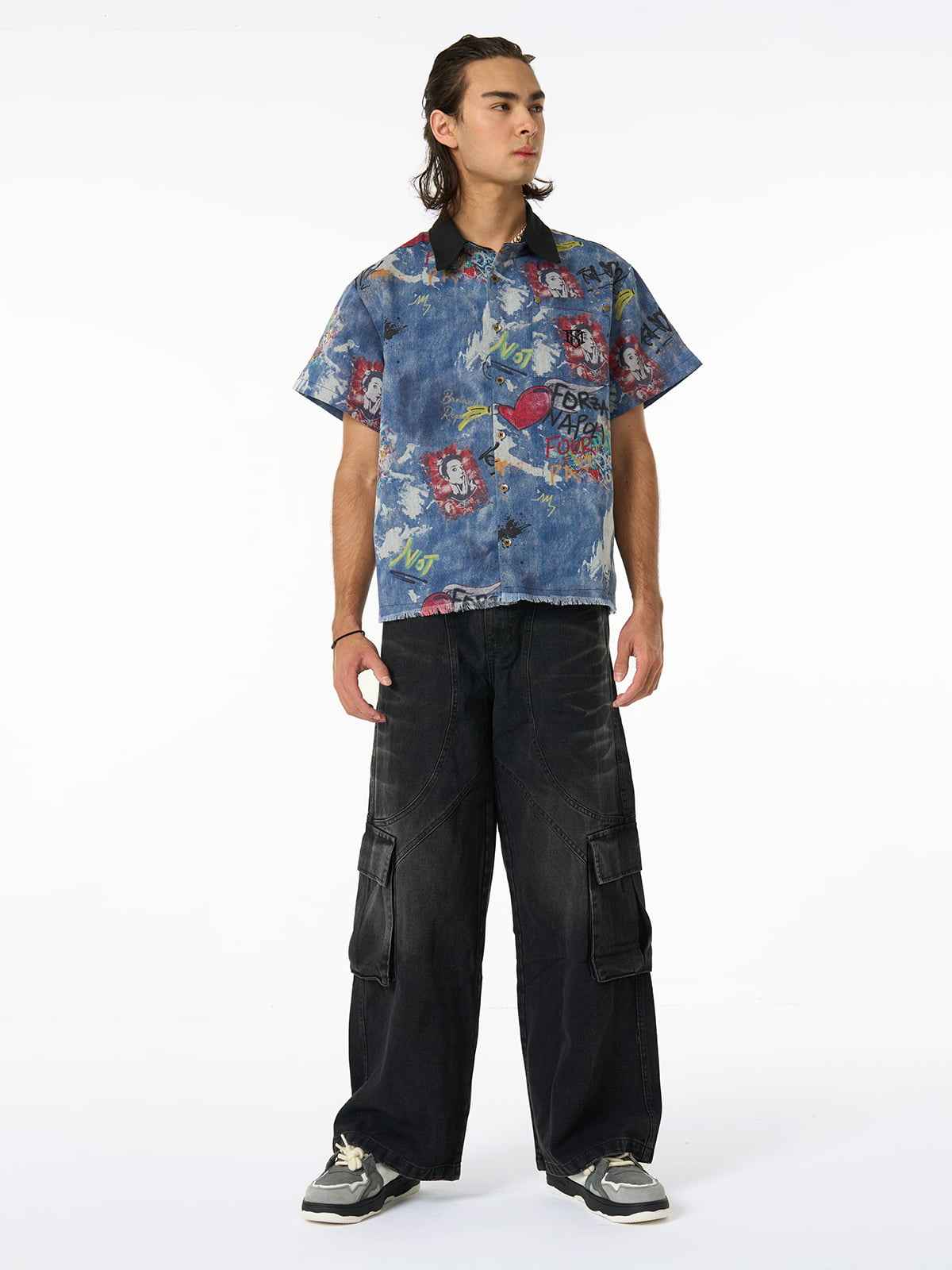 Washed Distressed Multi-Pocket Cargo Jeans