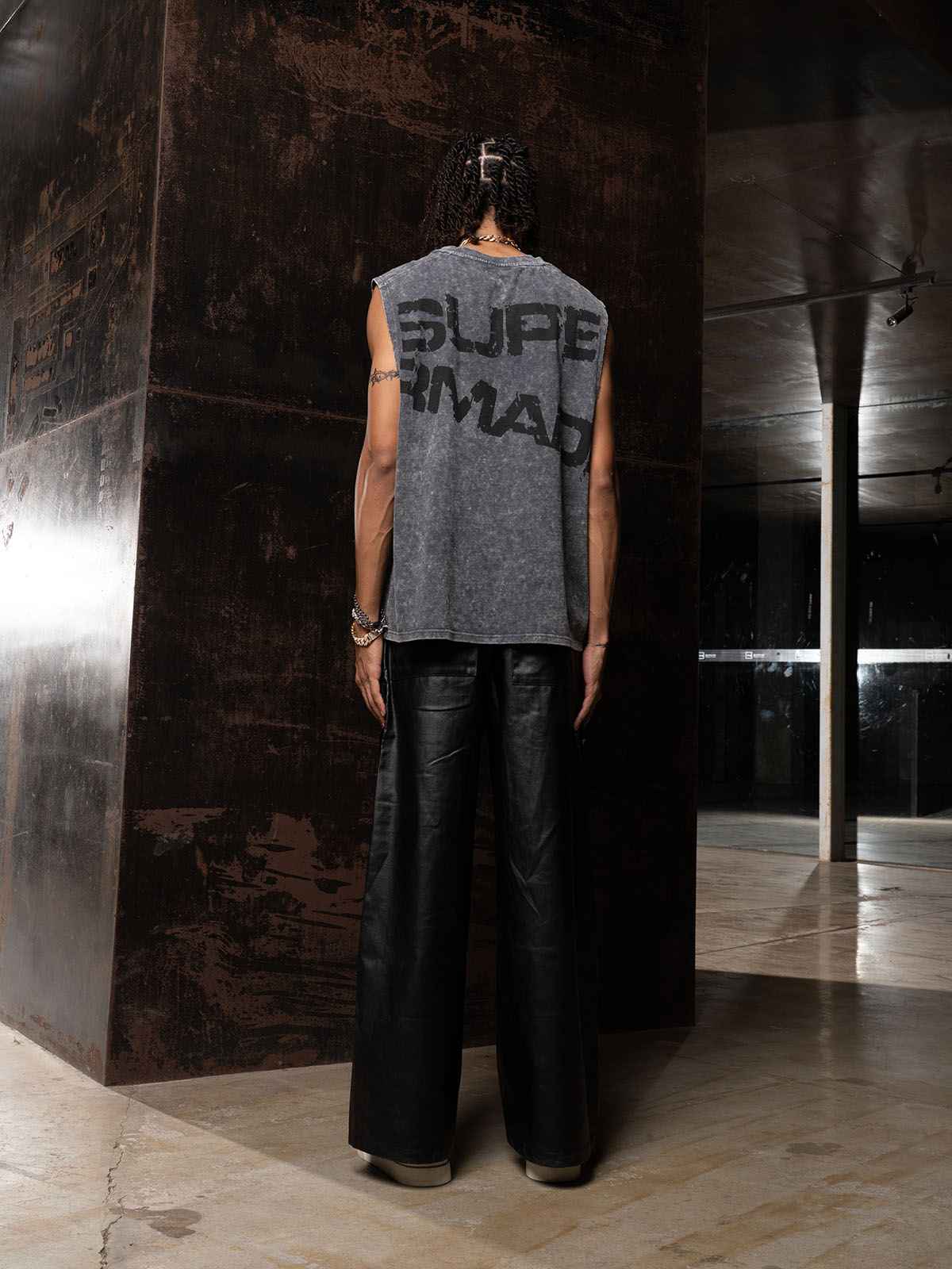 Cross-Print Distressed Washed Vest