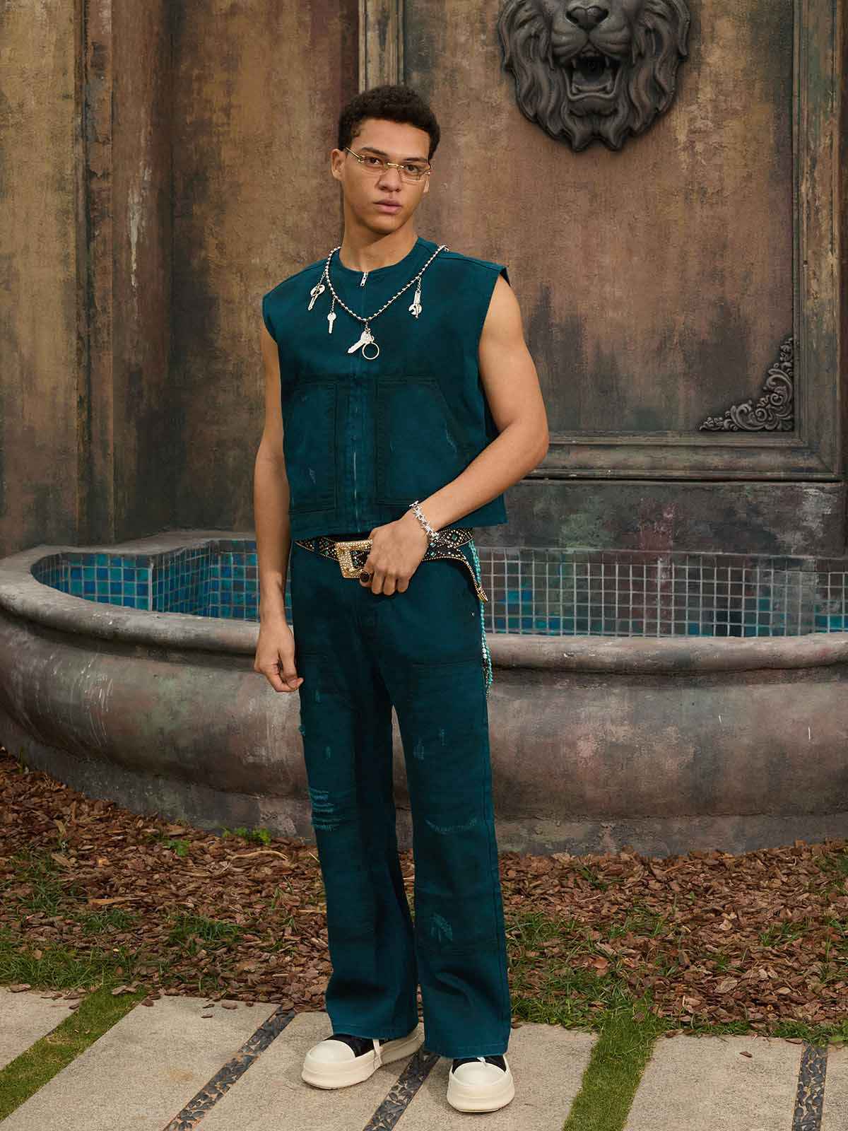 Spray Wash Distressed Straight Leg Denim Jeans