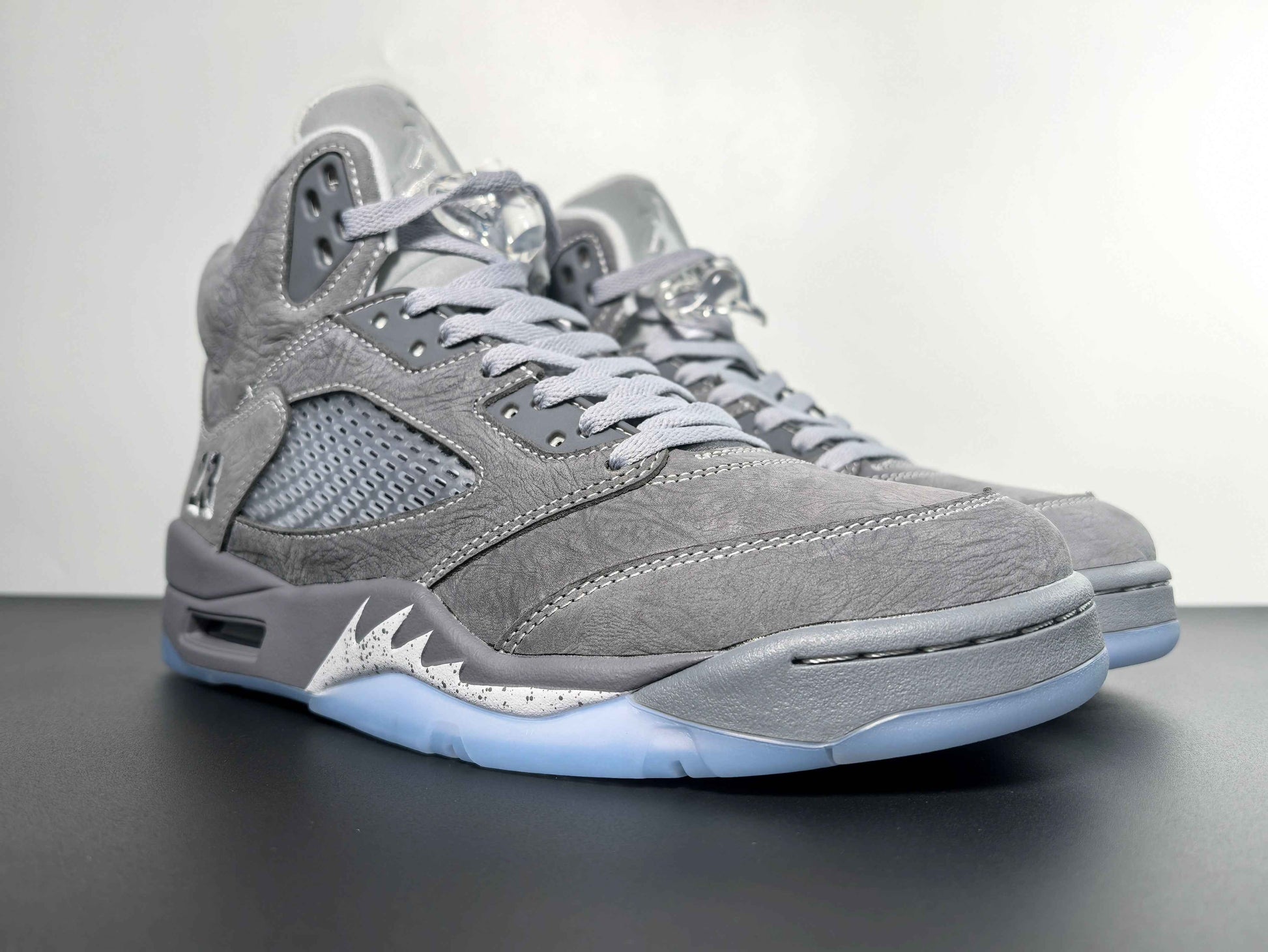 Air Jordan 5 “Wolf Grey”