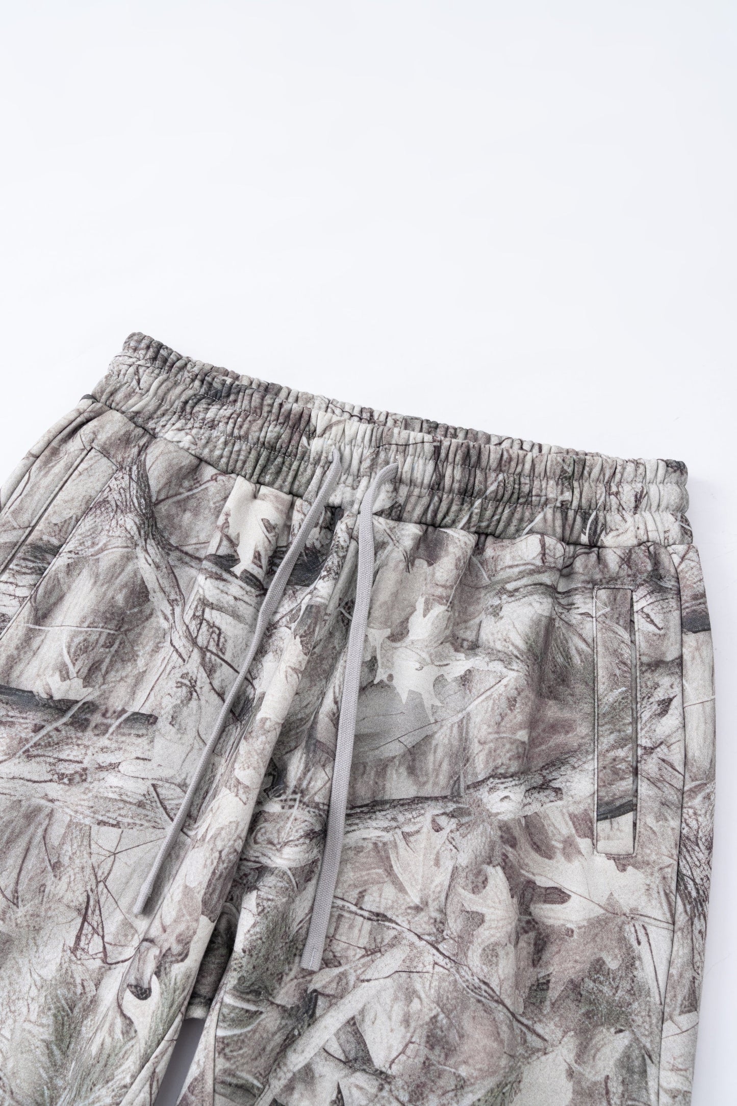 Leaf Camo Pattern | Baggy Pants - Luxuryurbanwear