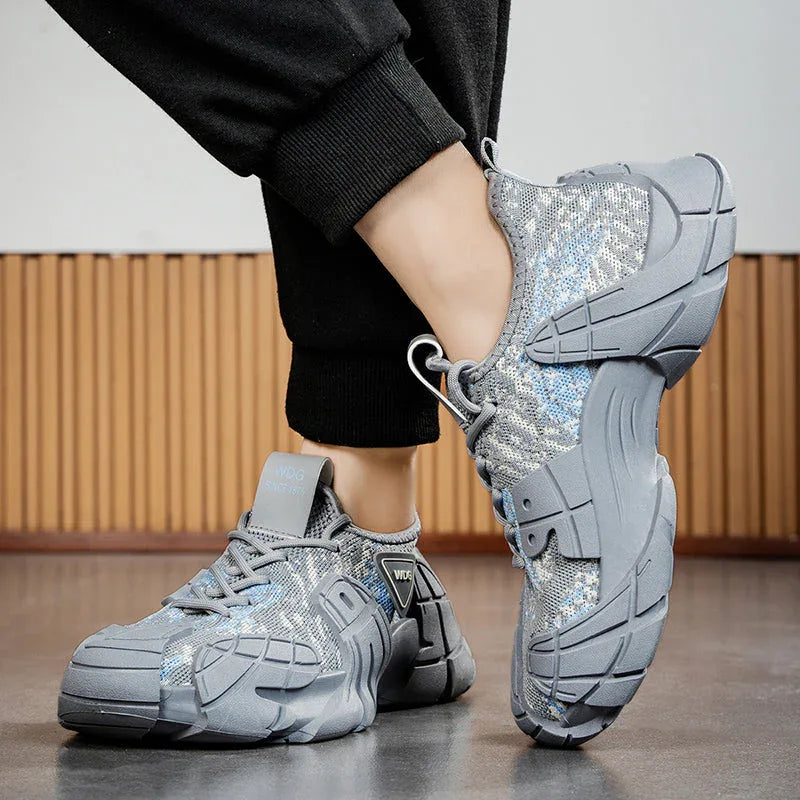 Metro Pace T84 Sneakers - Luxuryurbanwear