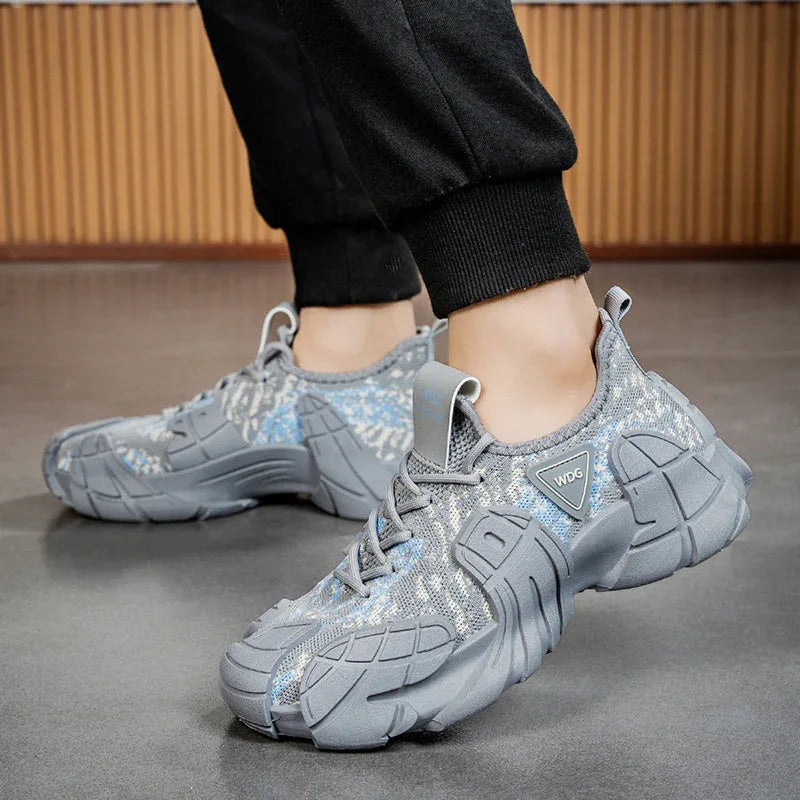 Metro Pace T84 Sneakers - Luxuryurbanwear