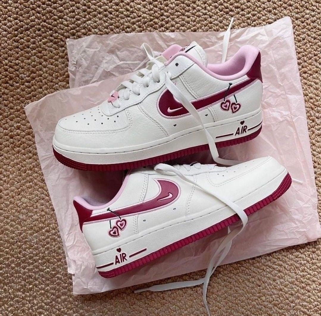 Custom Air Force 1'07 Low Valentine's Day