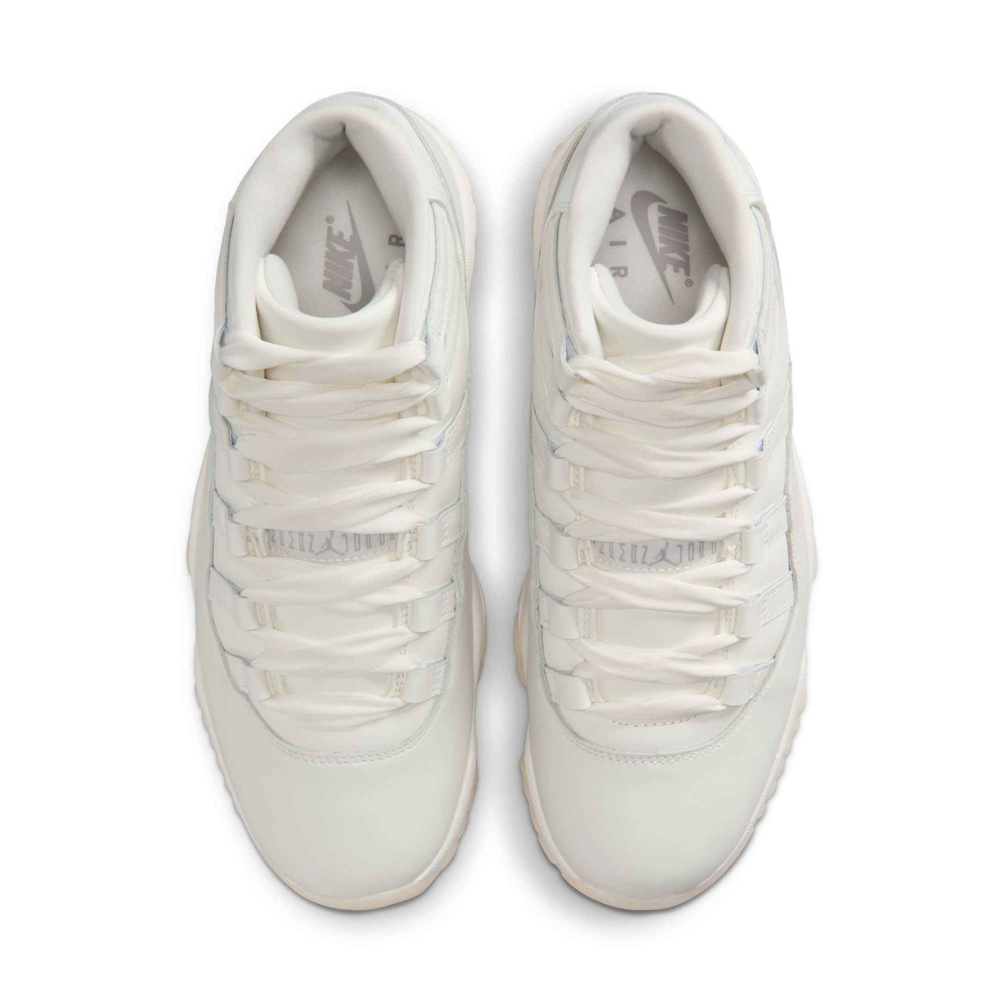 Air Jordan Womens 11 Retro - Pearl