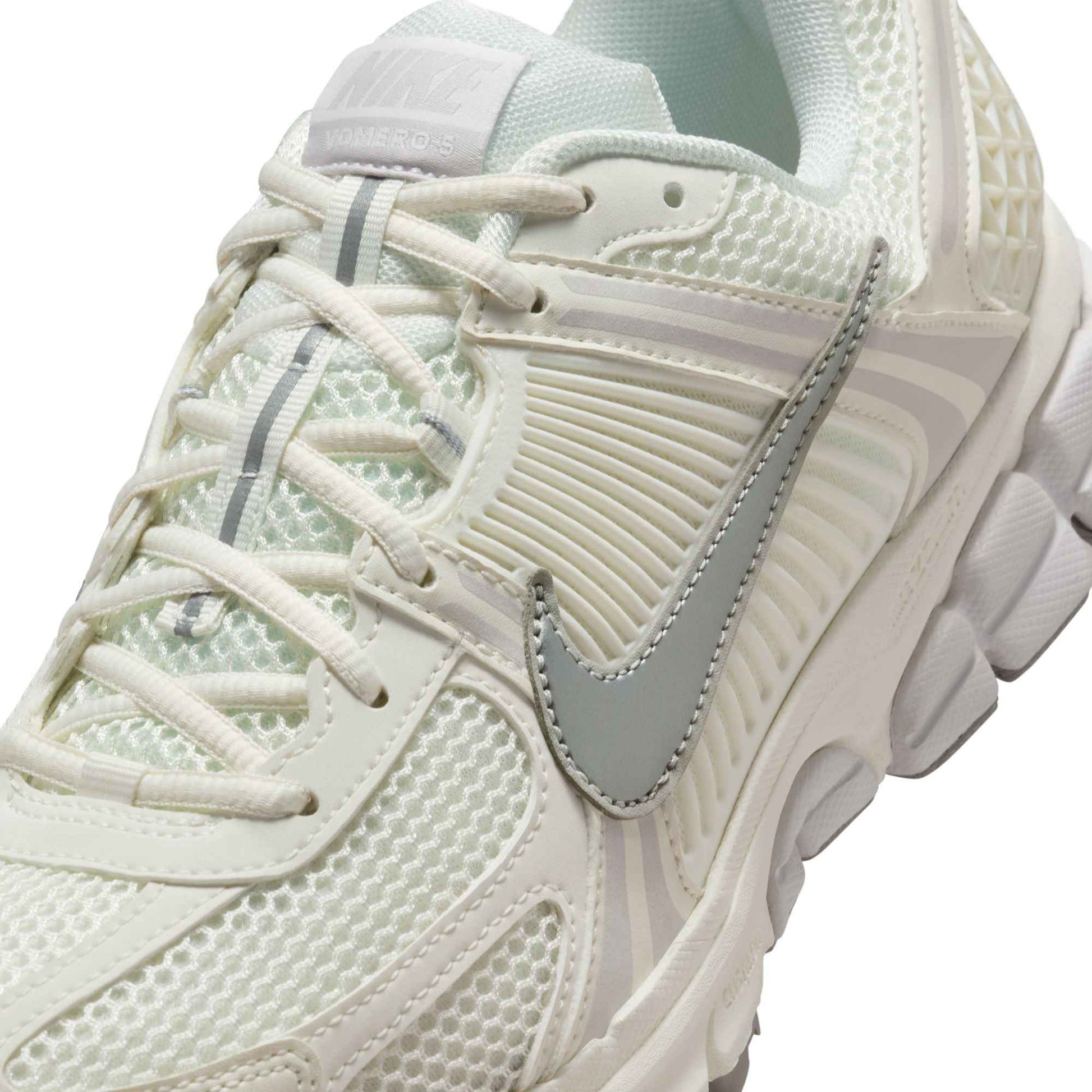 Nike Mens Zoom Vomero 5 - Sail