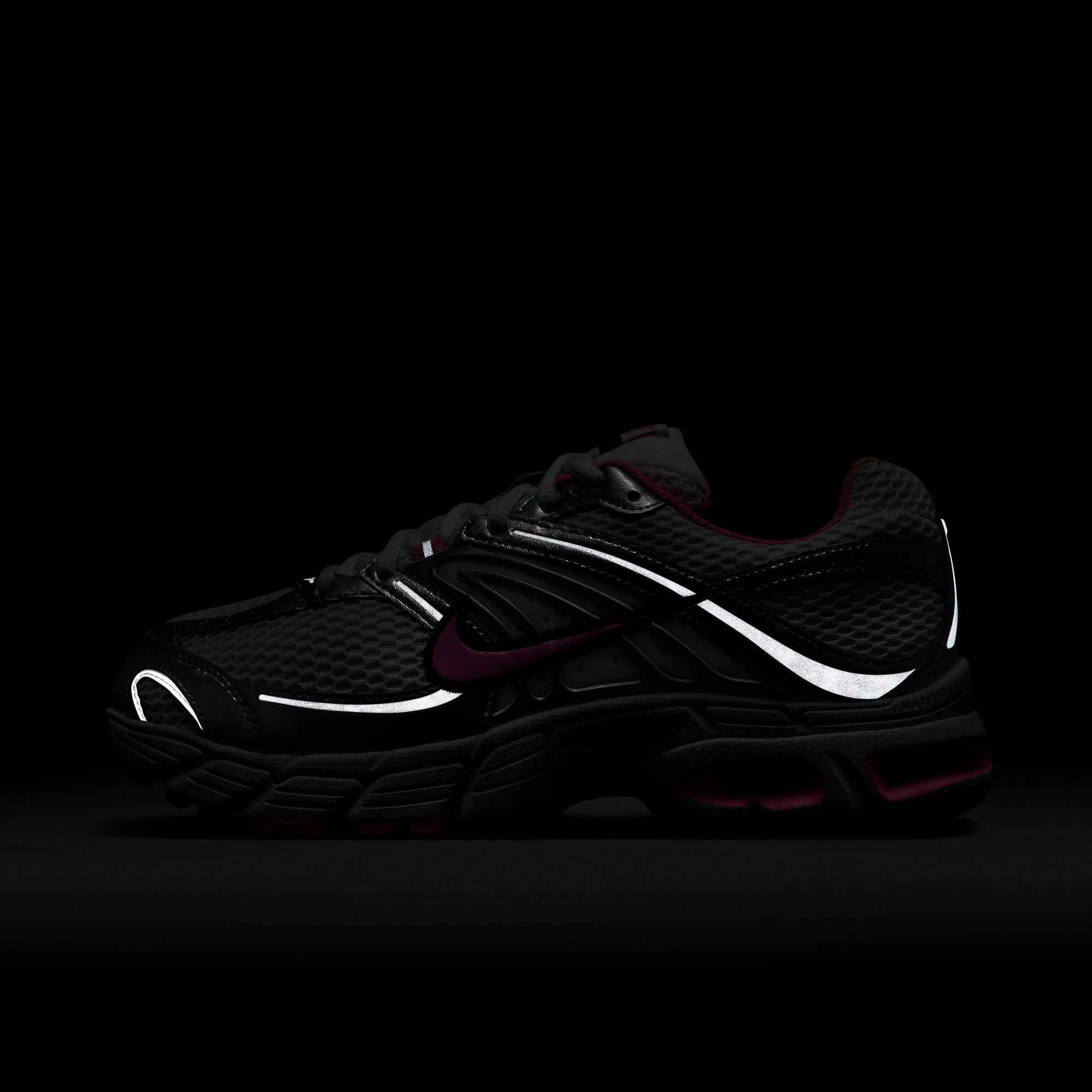 Nike Womens Air Max Moto 2K - White/Pink Spell